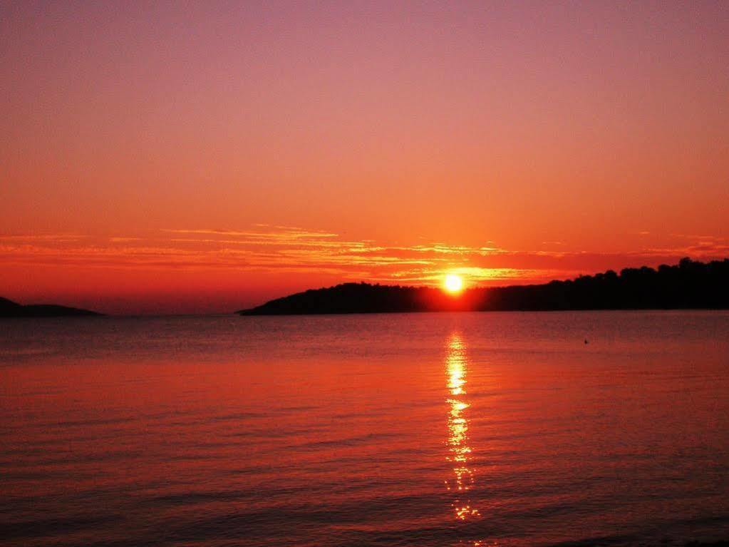 Klima Paradise Buitenkant foto